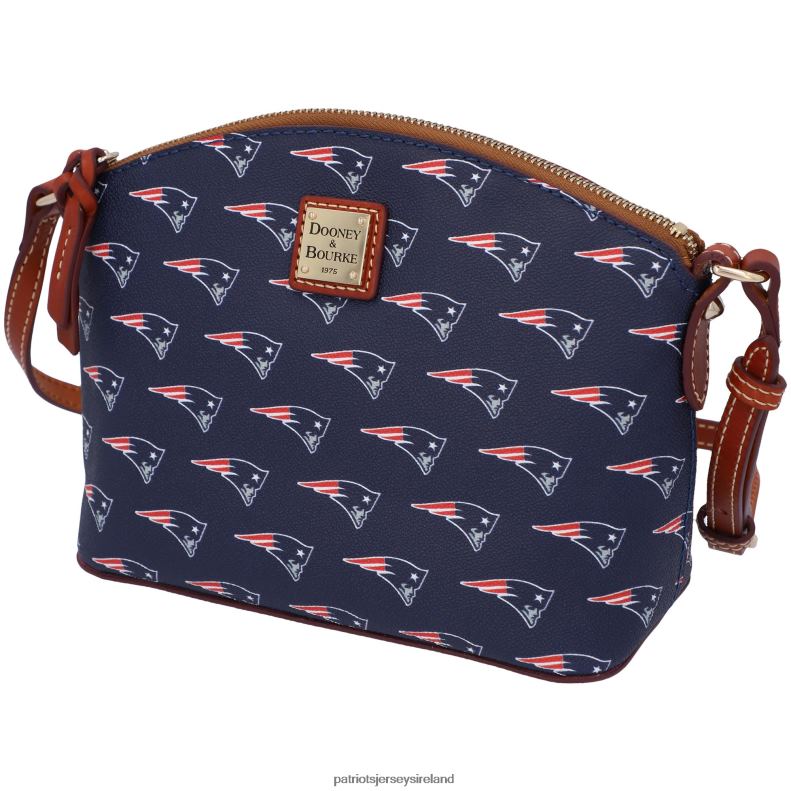 Patriots Jersey Women Dooney & Bourke Signature Suki Crossbody with Medium Wristlet 8226D2154 Accessories